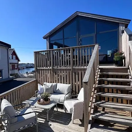 Fiskekrogen Rorbuer Henningsvær Exterior photo