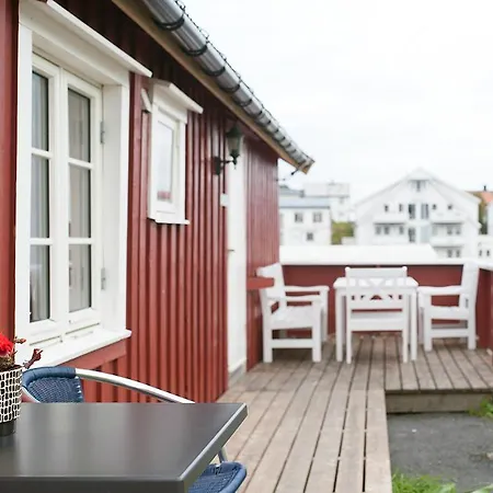 Fiskekrogen Rorbuer Henningsvaer Room photo